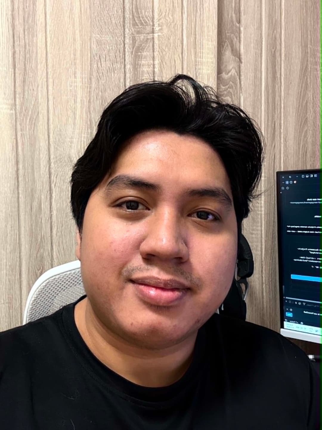 Portrait of Kenneth Sangalang